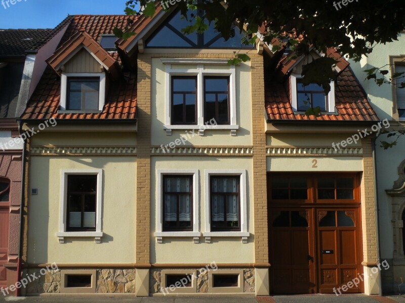 Kirchenstr Hockenheim House Front Facade