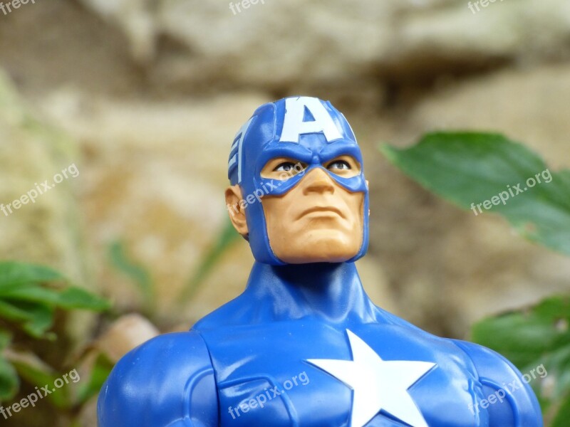 Captain America Super Hero Toy Plastic Miniature