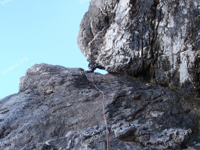 Vertical Chimney Rock Free Photos