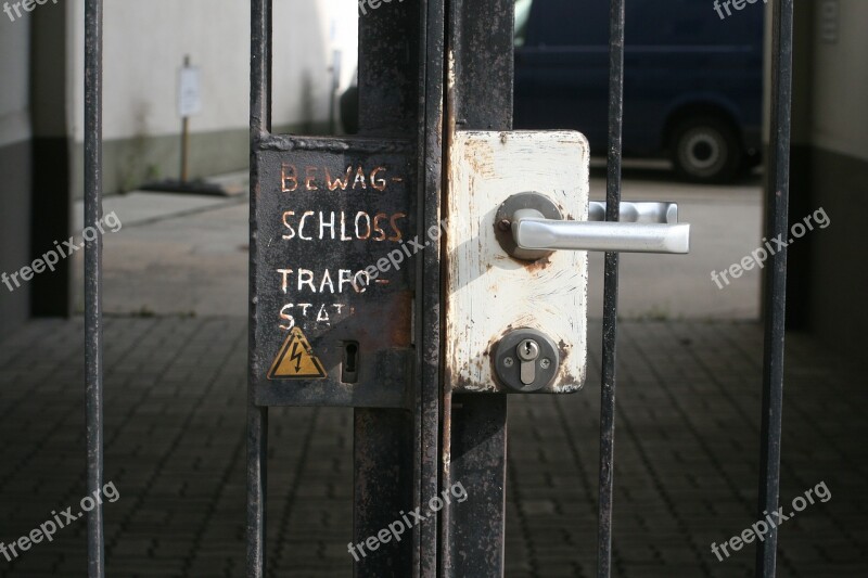 Door Goal Jack Shield Berlin