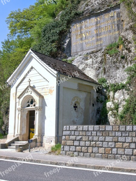 Haussteinkapelle St Nikola Memorial Chapel Building