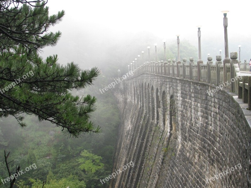 Lushan Bridge Pine Fog China