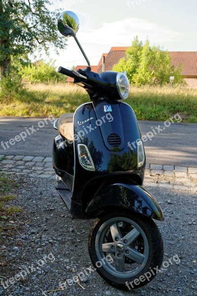 Piaggio Moped Roller Motor Scooter Vespa