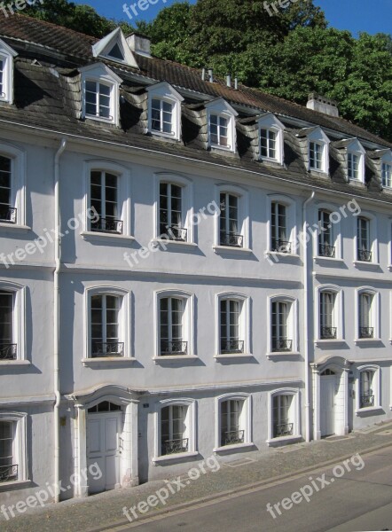 Talstr Saarbruecken Building Front Entrance