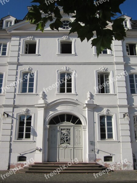 Erbprinzenpalais Schloßplatz Saarbruecken Building Front