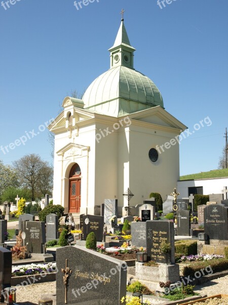 Friedhofskapelle Ybbs Chapel Cemetary Graveyard