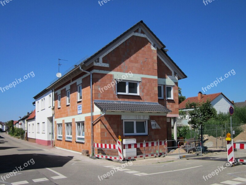 Ludwigstr Hockenheim House Facade Construction Site