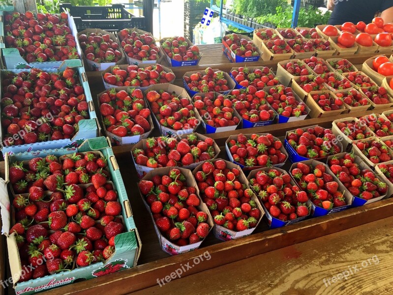 Strawberries Fruit Market Fresh Baskets