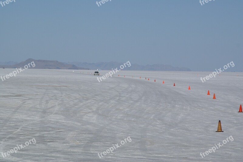 Bonneville Wendover Utah Salt Flats Usa