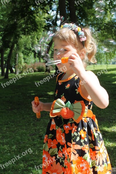 Girl Bubbles Summer Free Photos