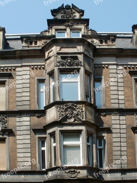 House Building Windows Oriel Saarbruecken