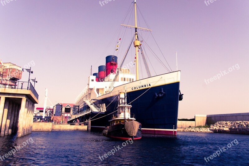 Ship Columbia Harbor Disney Japan