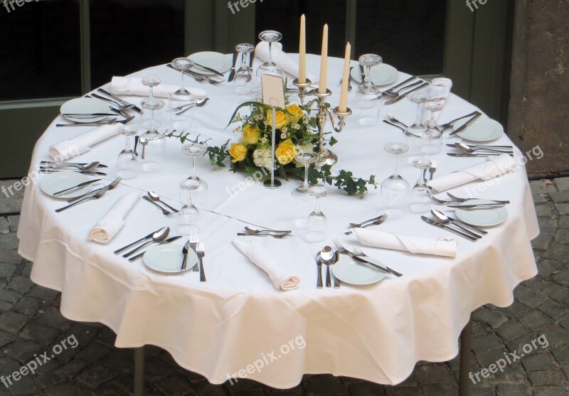 Round Table Covered Table Festive Celebration