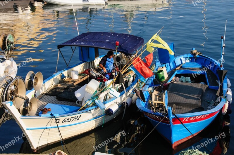 Port Fisherman Boat Work Fishing Net