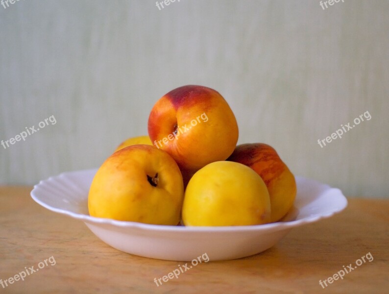 Peaches Fruit Nutrition Sweet Fresh