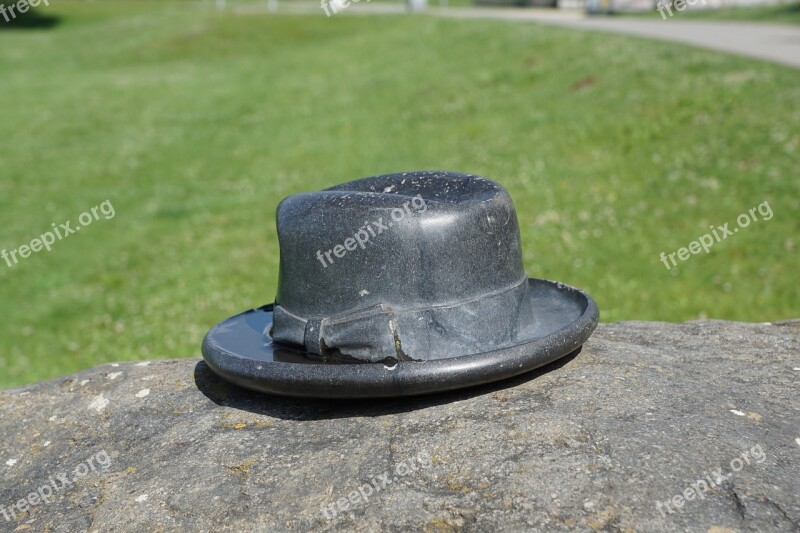 Hat Sculpture Art Tuttlingen Park