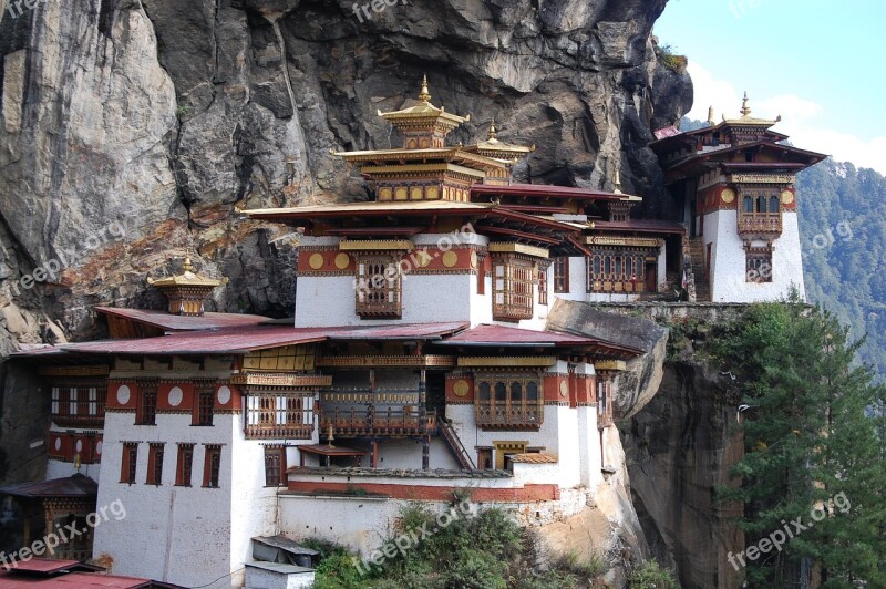 Bhutan Tiger's Nest Buddhism Guru Rinpoche Yeshe Tsoygal