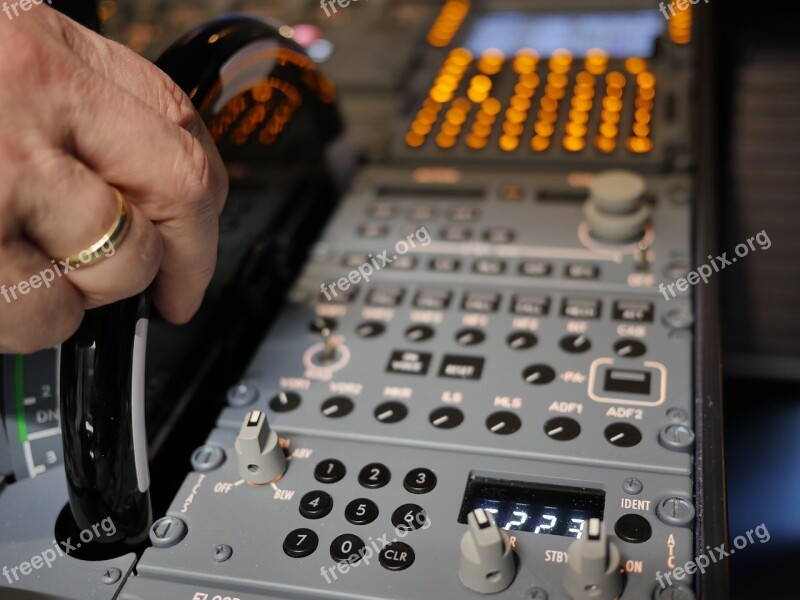 Cockpit Aircraft Pilot Aviation Technology