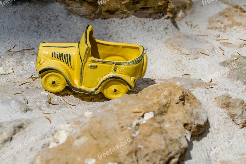 Auto Yellow Ceramic Toy Car Stones