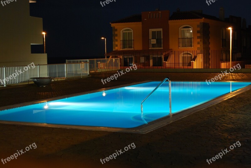 Weekend Relax Pool Night Blue