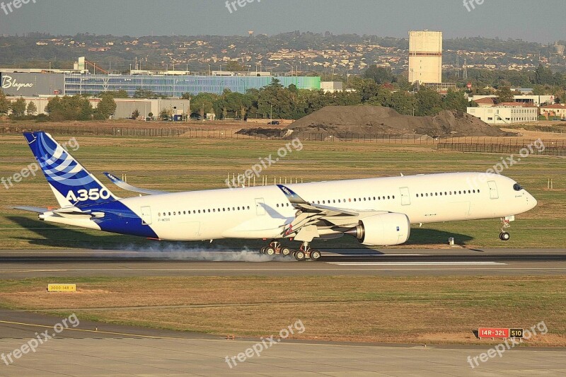 Airbus A350 Aircraft Landing Free Photos