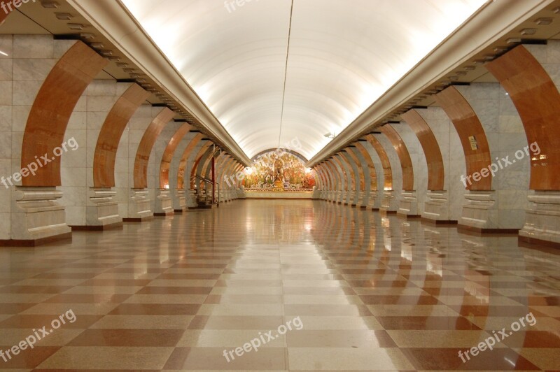 Metro Moscow Russia Underground Gremlin