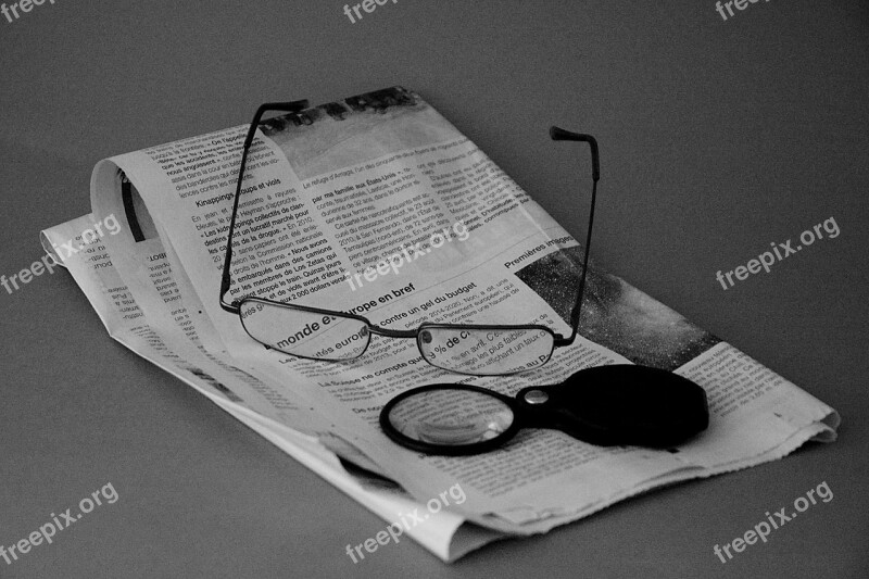 Sunglasses Journal News Reading Magnifying Glass