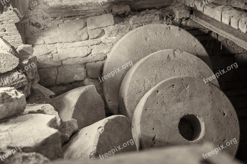 Millstones Romance Mill Old Romantic