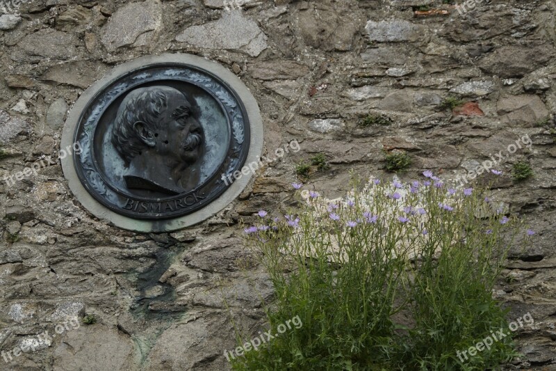 Bismarck Memorial Plaque Board Head Person