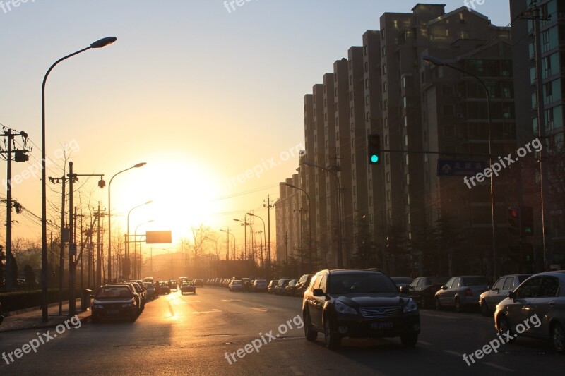 The Morning Sun Early In The Morning City Street Road