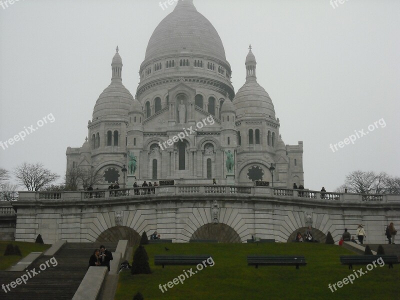 Paris Sacre Cord Vacations Rain Travel