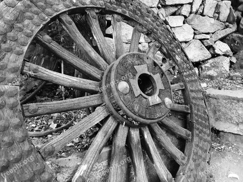 Wheels Old Wood Still Life Che Gulu