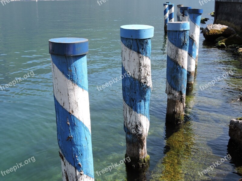 Pali Water Lake Strips Colors