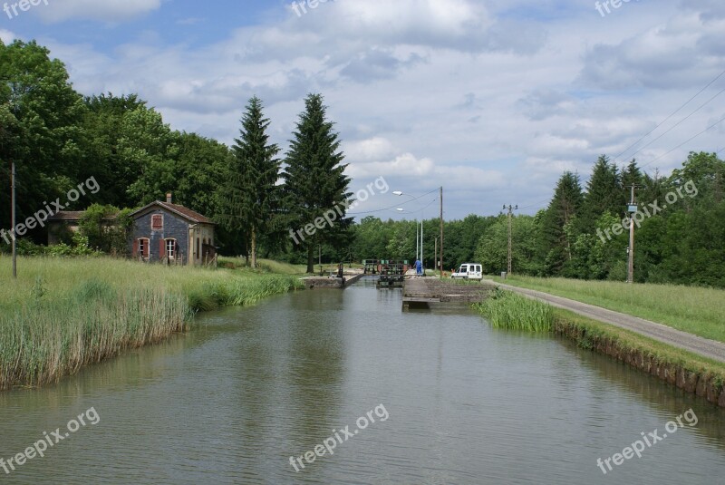 France Channel Lock Forest Houseboat