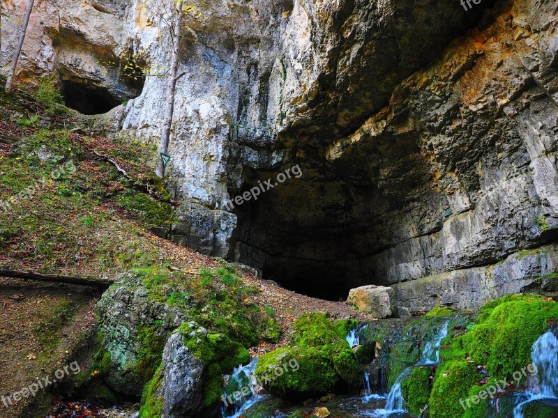 Elsach River Falkensteiner Cave Baden Württemberg Swabian Alb