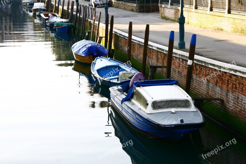 Romance Italy Boat Channel Motor Boat