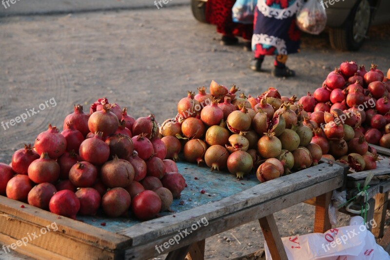 Pomegranate Fruit Autumn Market Free Photos