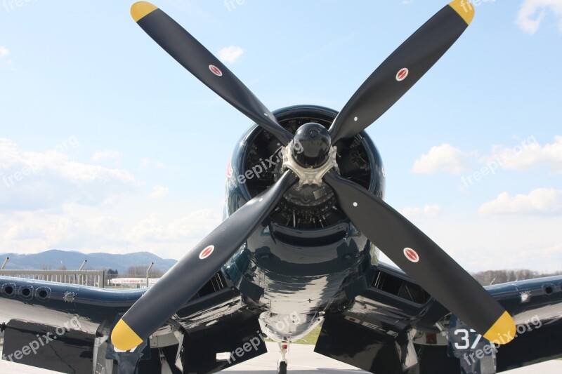 Propeller Aircraft Aerobatics Engine Corsair