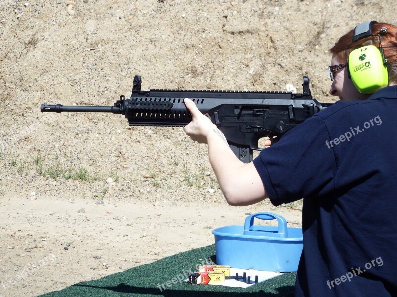 Shooting Ar Woman Ar-15 Gun