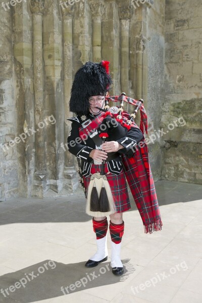 Scottish Piper Tartan Kilt Sporran Military Insignia Bagpipes