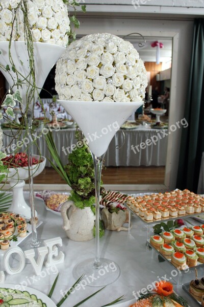 Roses White Table Decoration Floral Arrangement Flowers