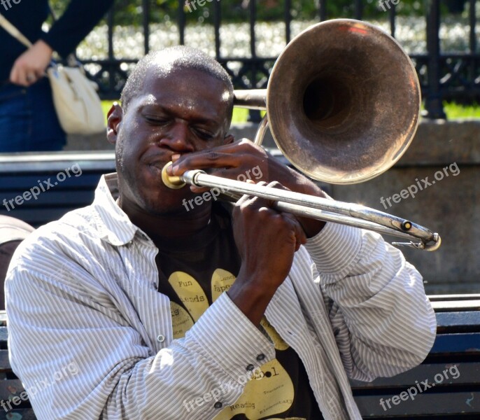 Jazz Musician Artist Street Trompete