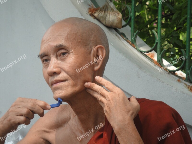 Monk Shaving Myanmar Burma Facial Skin Care