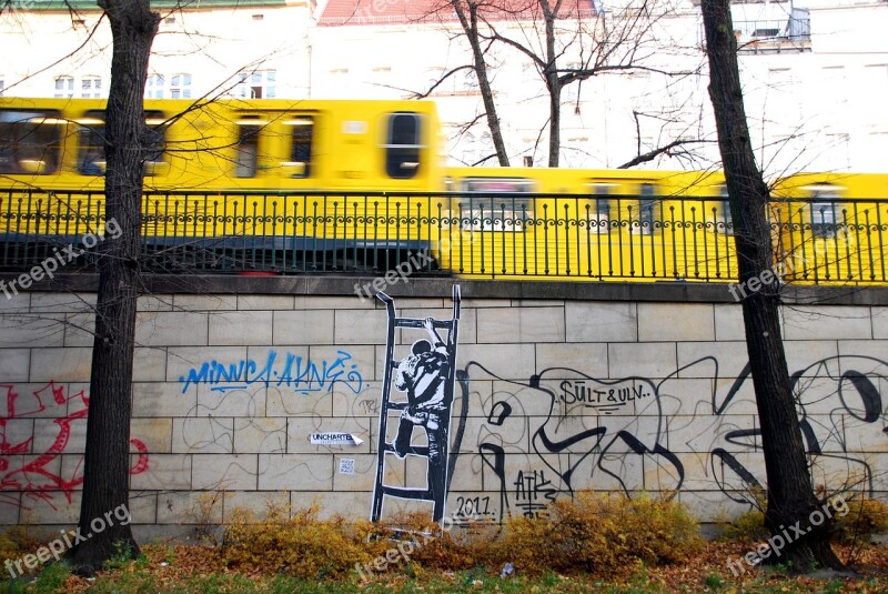 Street Art Subway U2 Berlin Yellow Train