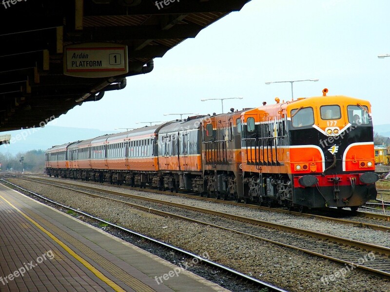 Limerick Junction County Tipperary Passing Train Free Photos