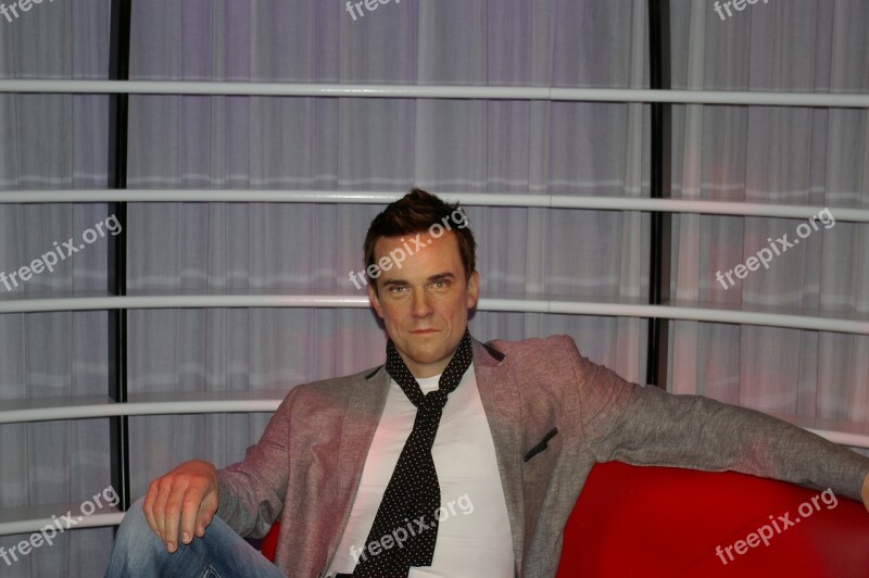 Robbie Williams Singer Wax Figure Berlin Madame Tussauds