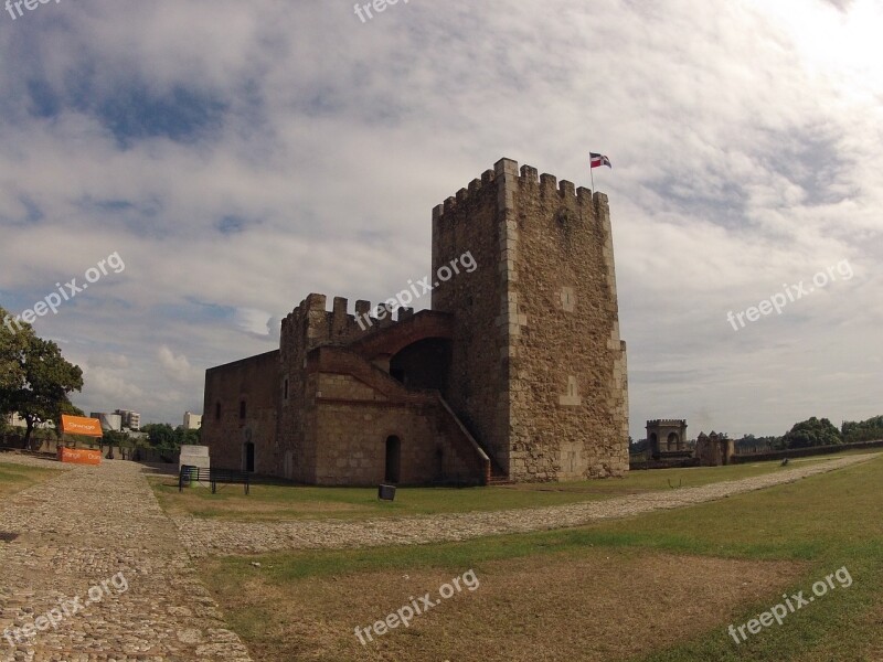 Strong Ozaleza Santo Domingo Dominican Republic Monument Landscape