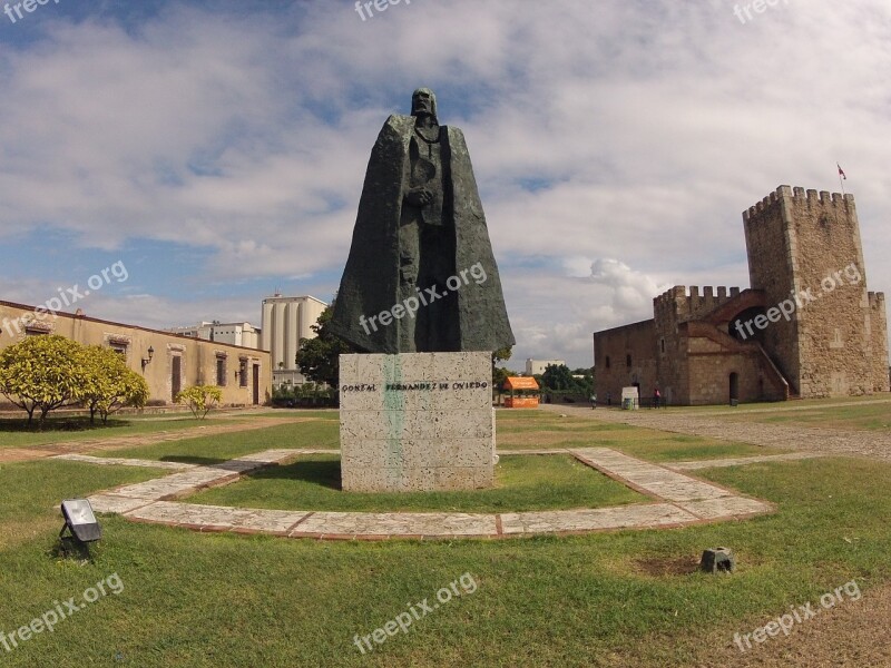 Strong Ozaleza Santo Domingo Dominican Republic Monument Landscape