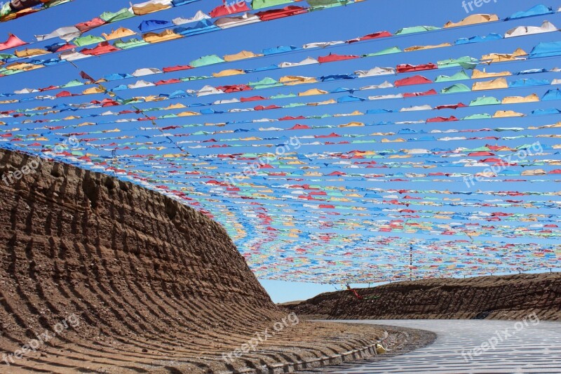 Qinghai The Scenery Prayer Flags The Atmosphere Free Photos