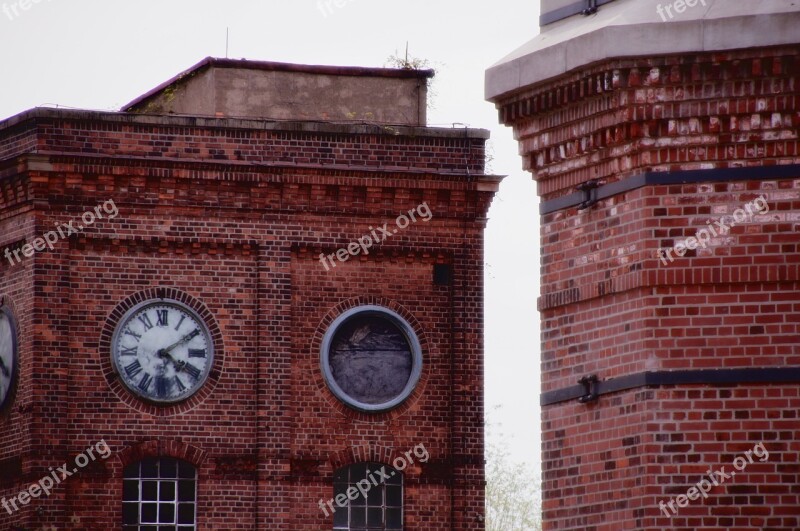 Leipzig Baumwollspinnerei Factory Clinker Clock